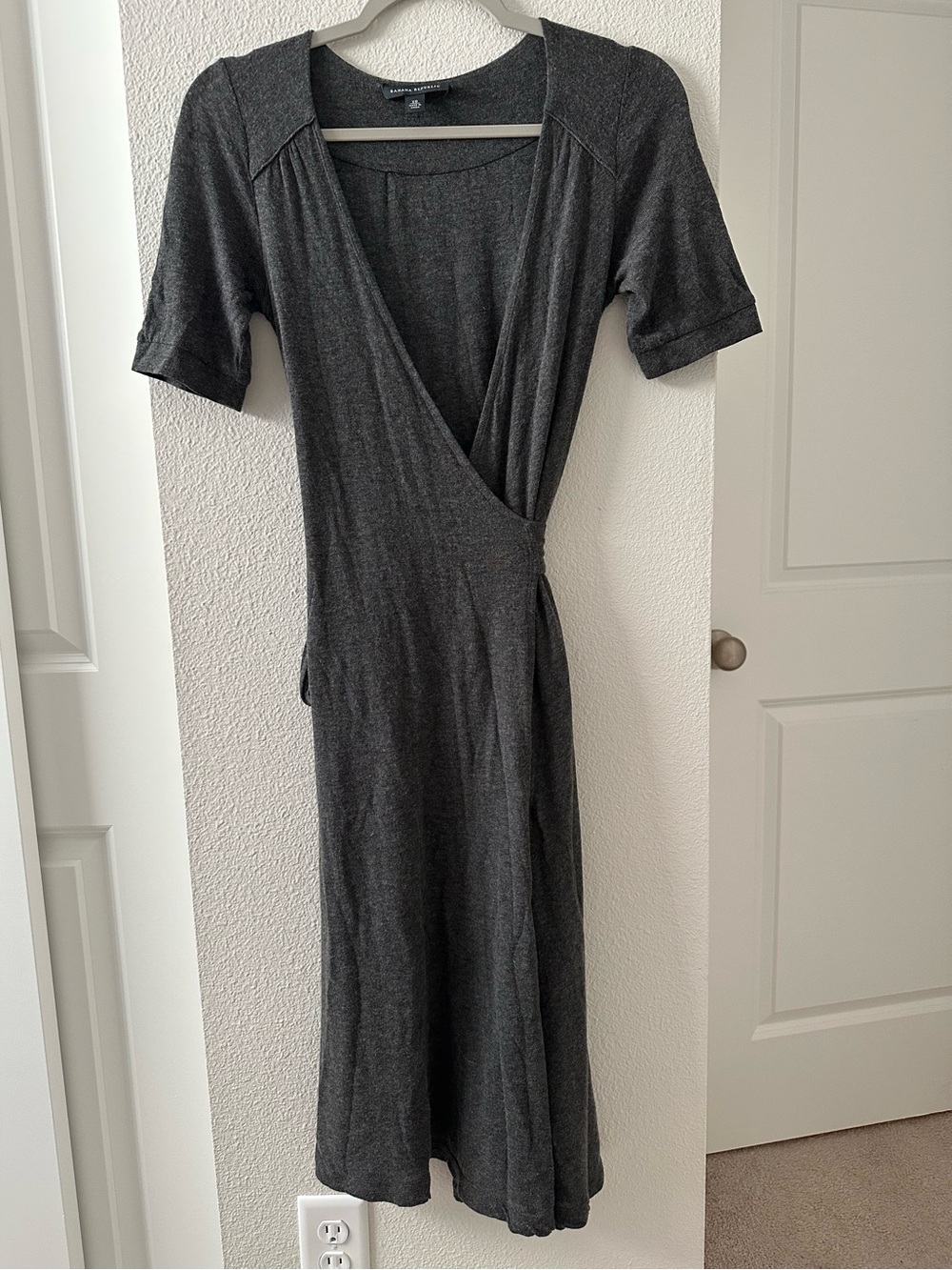 Banana Republic Short Sleeve Wrap Dress